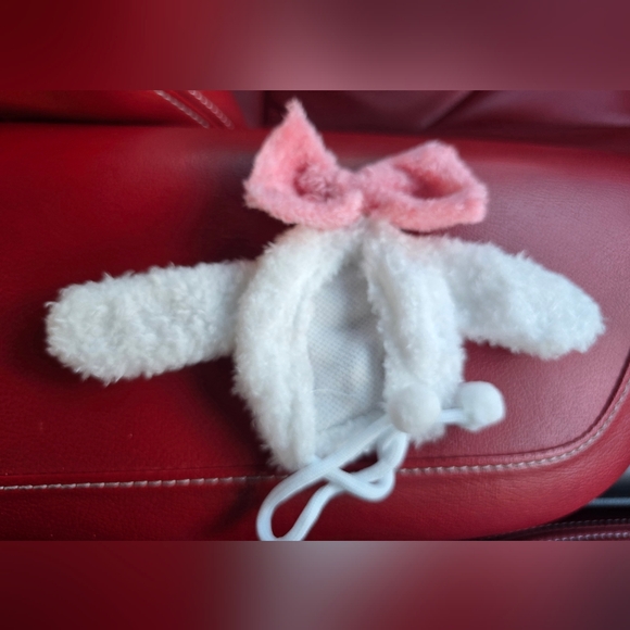 Labubu Outfit with Accessory - Picture 3 of 3